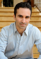 Nestor Carbonell photo #