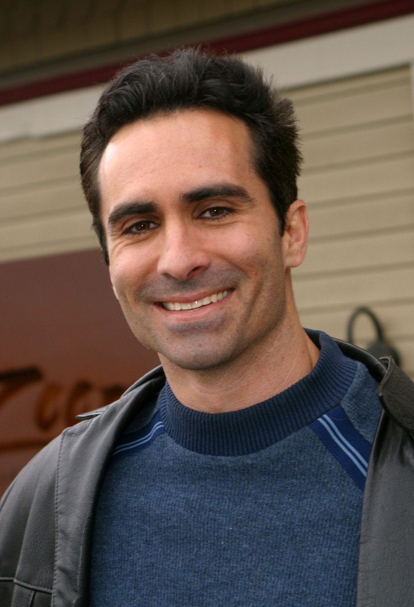 Nestor Carbonell: pic #1259375