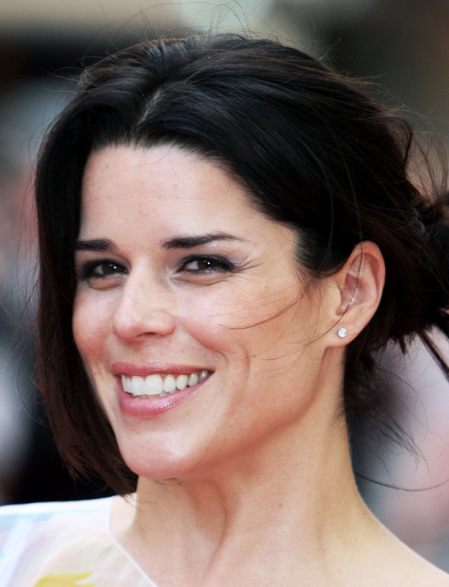 Neve Campbell: pic #220740