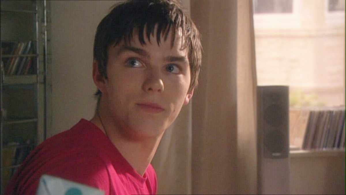 Nicholas Hoult: pic #715184