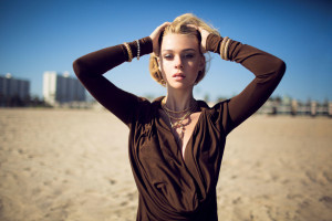 Nicola Peltz photo #