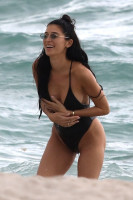 Nicole Williams photo #