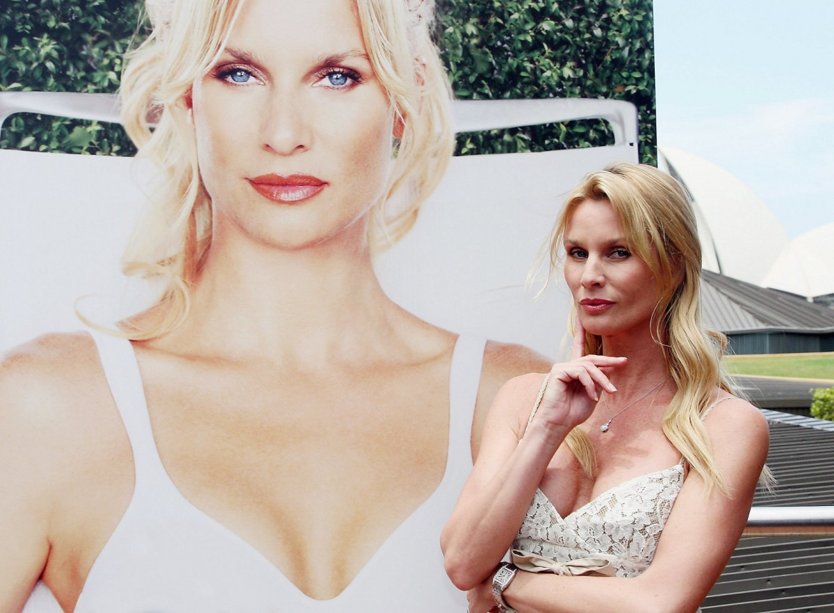 Nicolette Sheridan: pic #333028