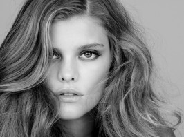 Nina Agdal photo #