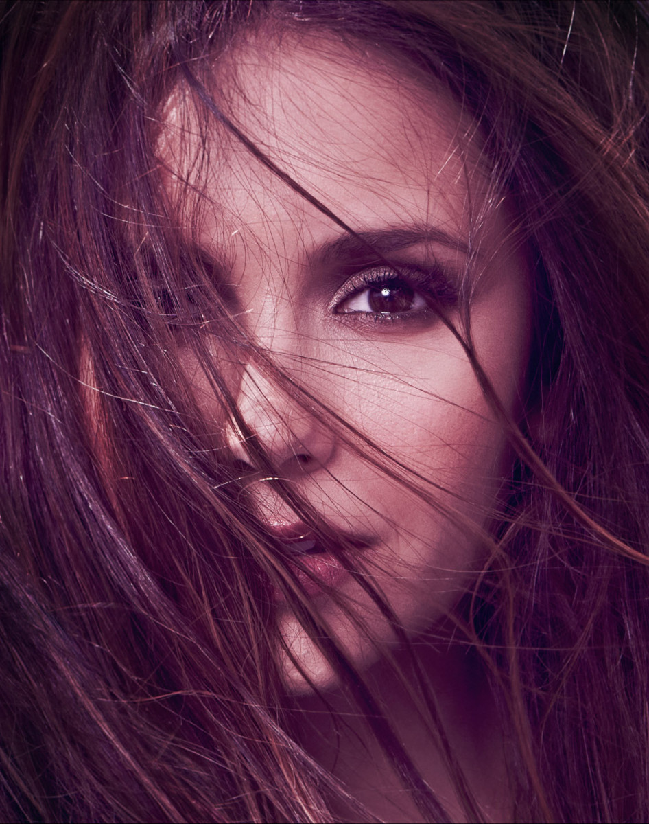 Nina Dobrev: pic #693952
