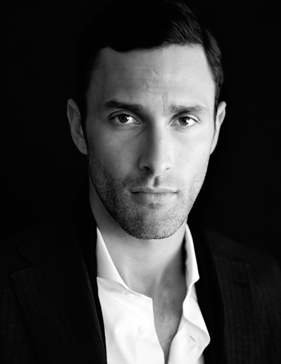 Noah Mills: pic #356595