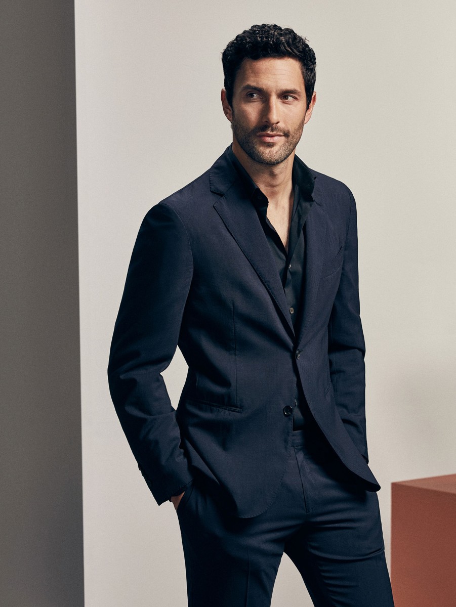 Noah Mills: pic #1091288