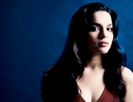 Norah Jones photo #