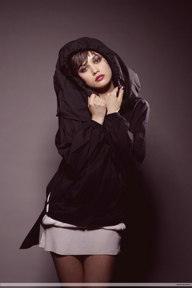 Olga Kurylenko: pic #124357