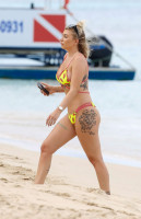 Olivia Buckland photo #