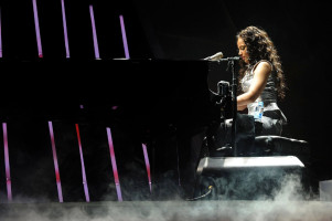 Alicia Keys photo #