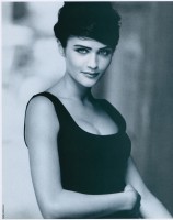 Helena Christensen photo #