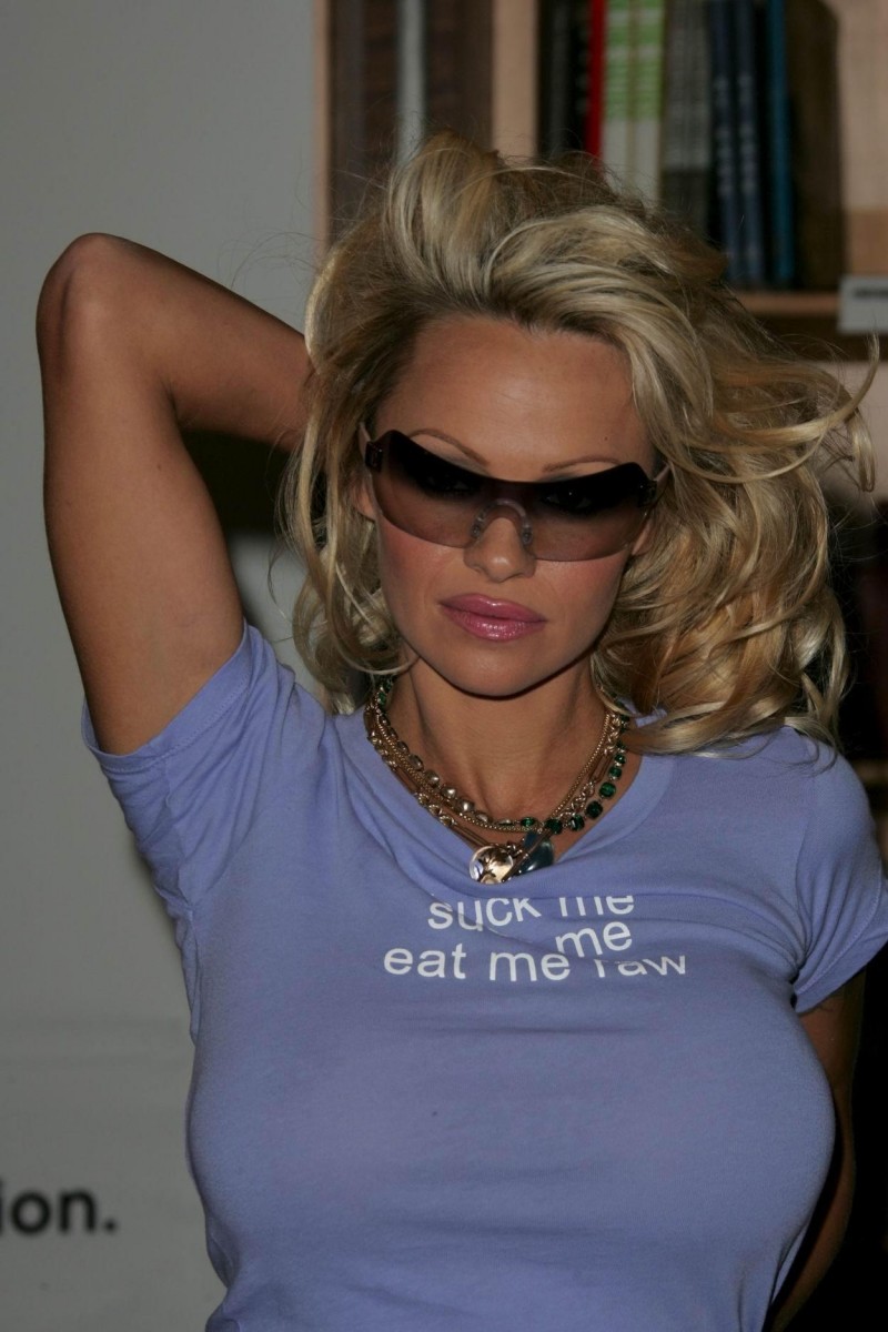 Pamela Anderson: pic #735070