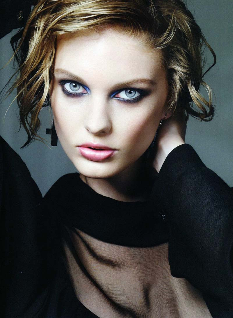 Patricia van der Vliet: pic #346127