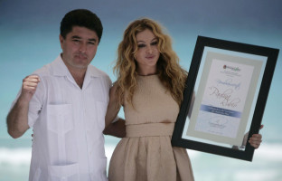 photo 26 in Paulina Rubio gallery [id161000] 2009-06-04