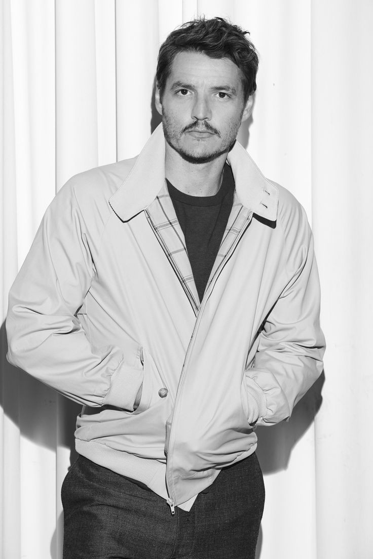 Pedro Pascal: pic #912434