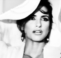 Penelope Cruz photo #