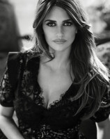 Penelope Cruz photo #
