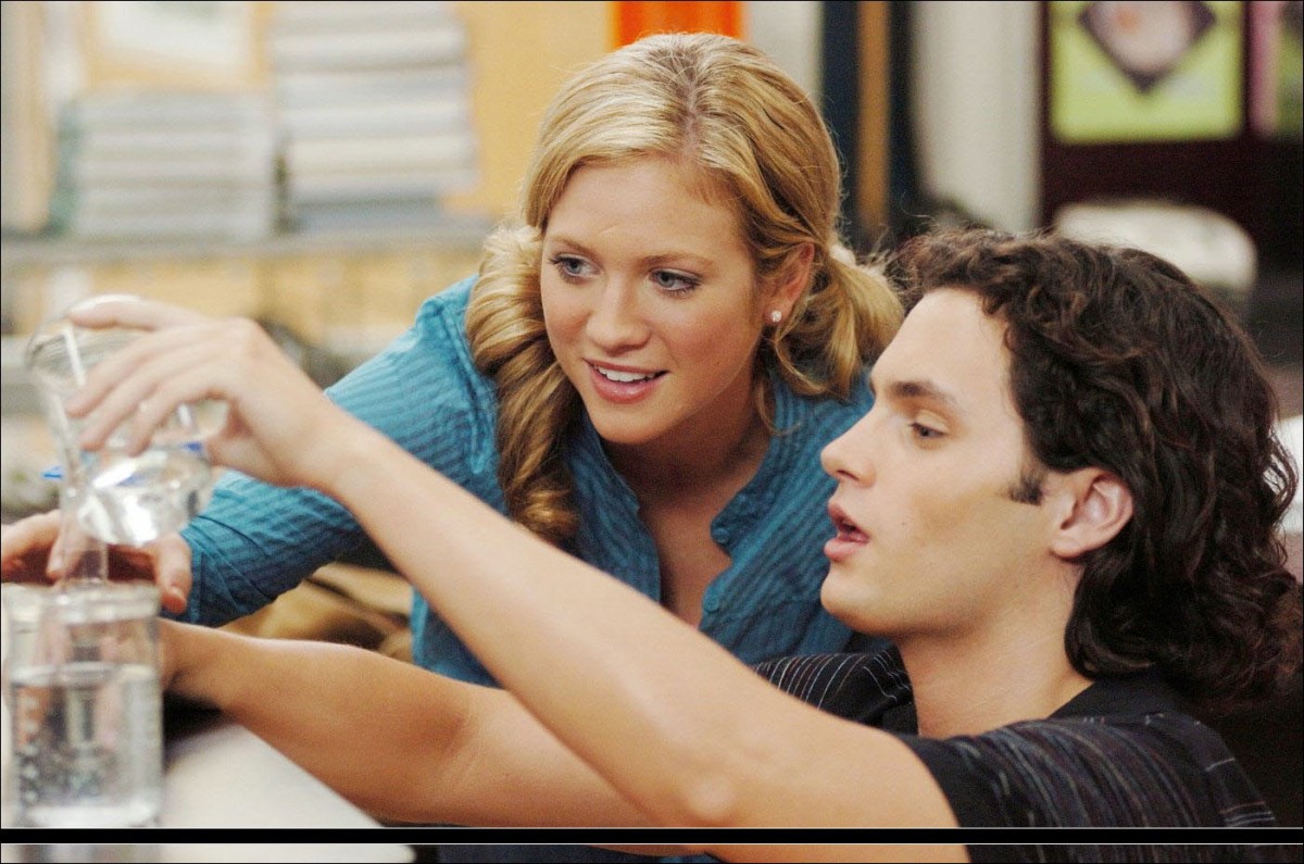 Penn Badgley: pic #328002