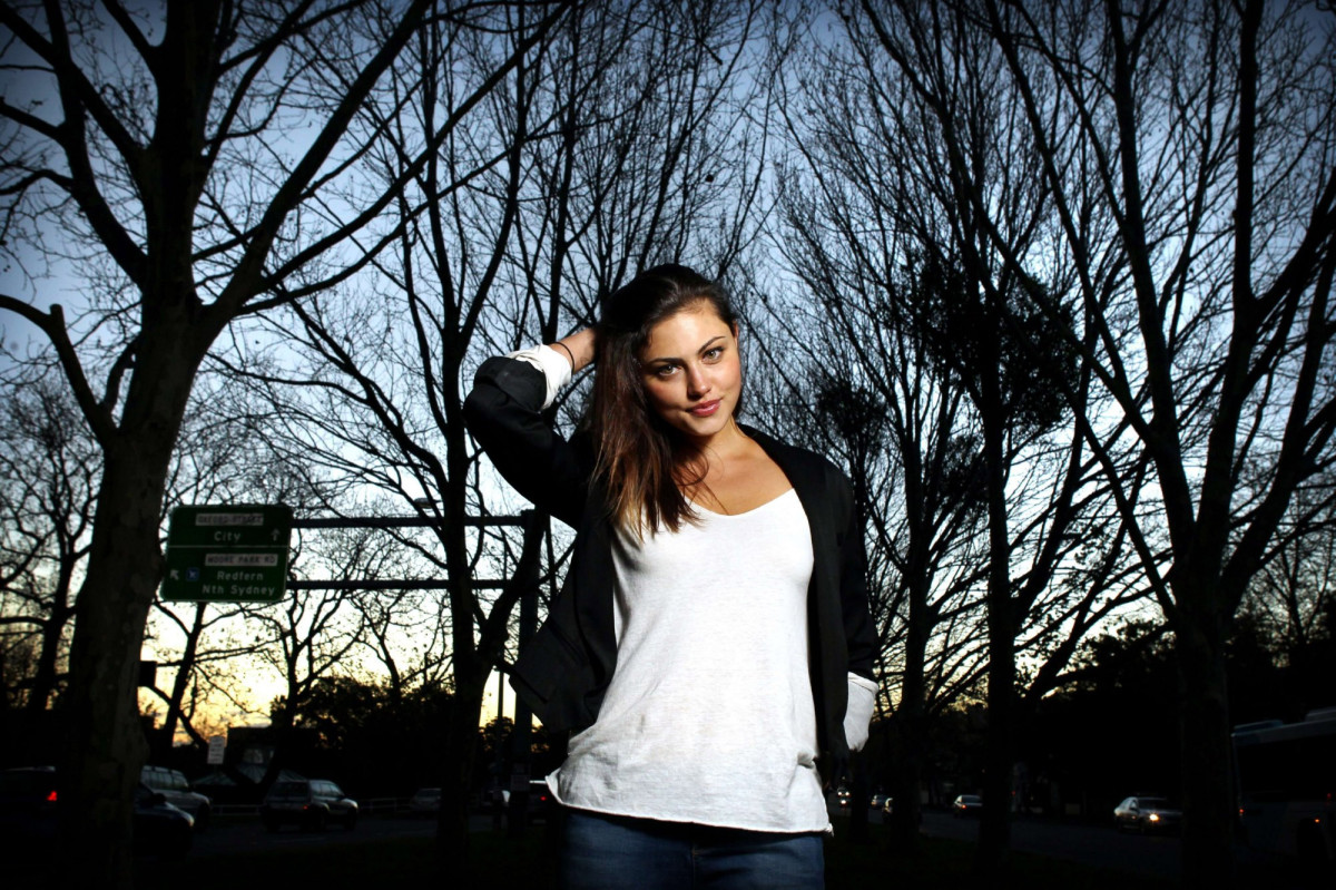 Phoebe Tonkin: pic #457939