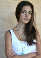 Phoebe Tonkin photo #