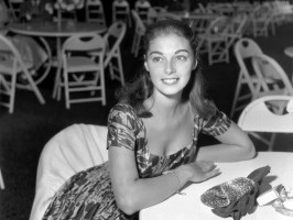 Pier Angeli photo #