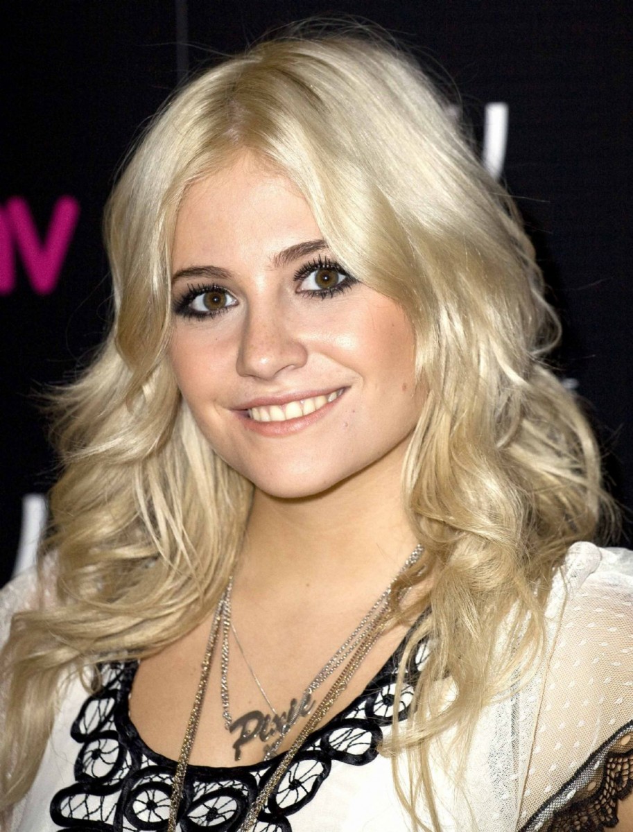 Pixie Lott: pic #295973