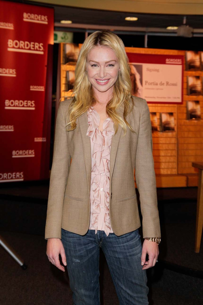 Portia De Rossi: pic #566977