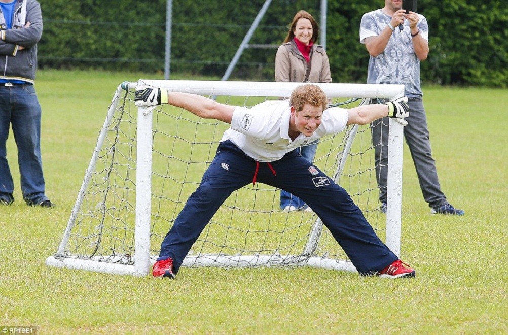 Prince Harry of Wales: pic #705381