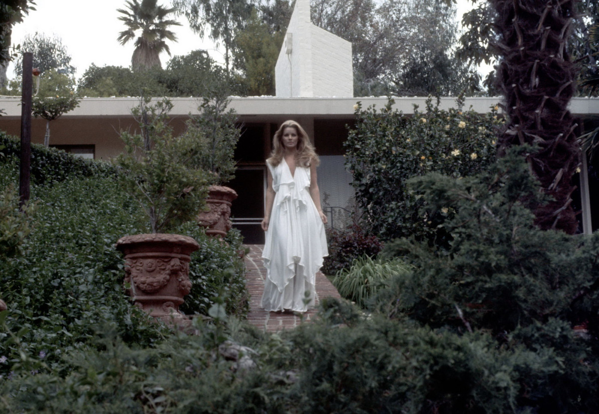 Priscilla Presley: pic #182515