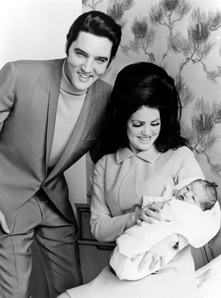 Priscilla Presley: pic #378790