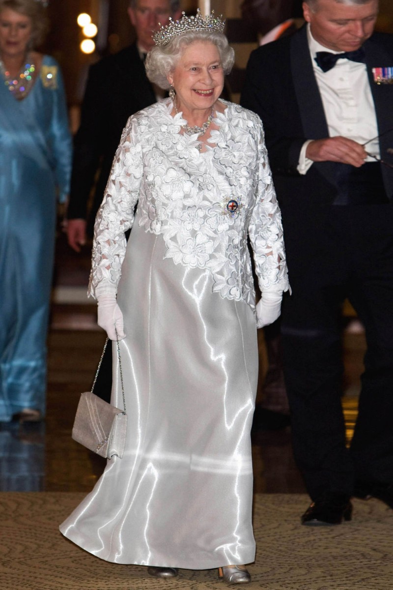 Queen Elizabeth ll : pic #568575