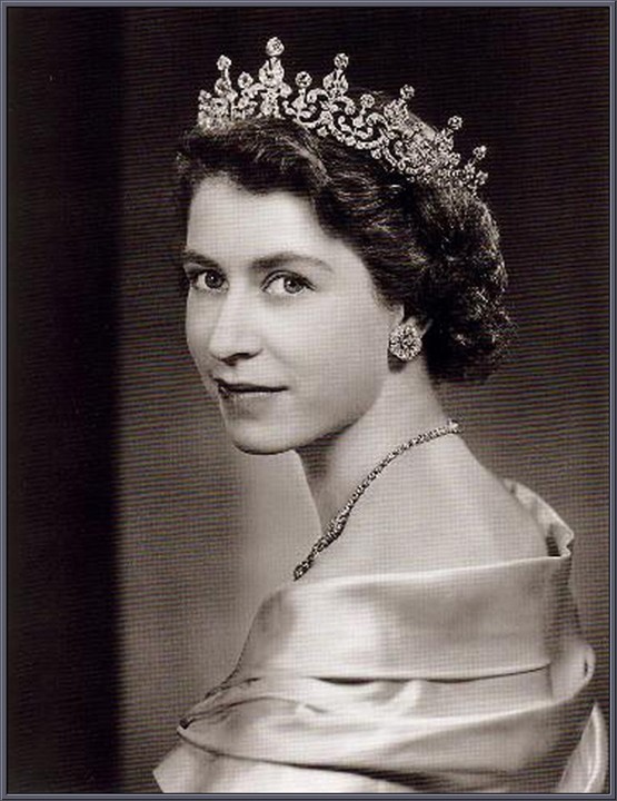 Queen Elizabeth ll : pic #497936