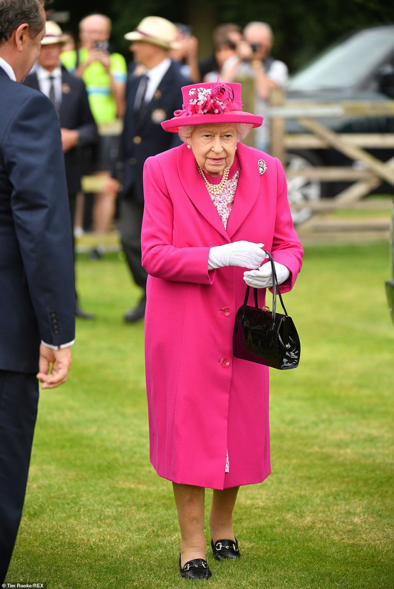 Queen Elizabeth ll : pic #1154288
