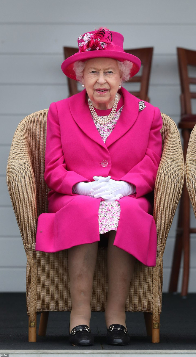 Queen Elizabeth ll : pic #1154287