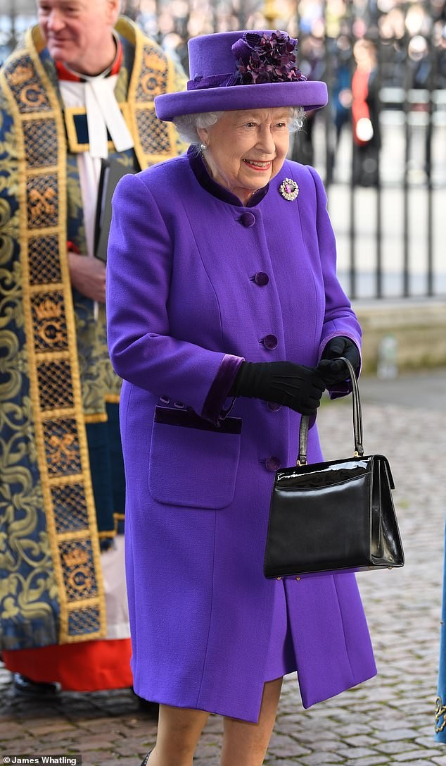 Queen Elizabeth ll : pic #1114781