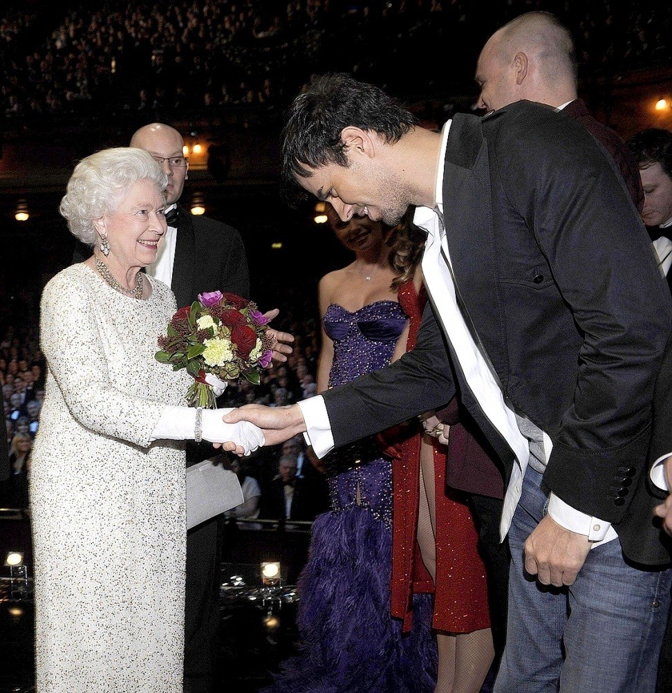 Queen Elizabeth ll : pic #495690