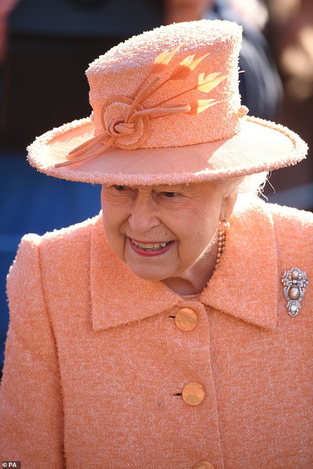 Queen Elizabeth ll : pic #1113557