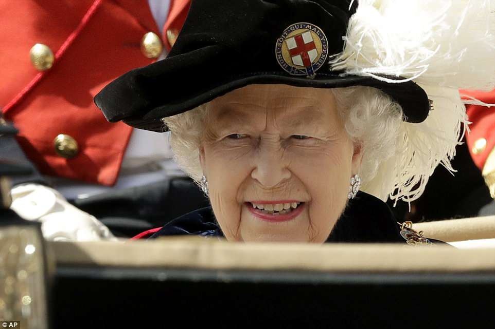 Queen Elizabeth ll : pic #1045939