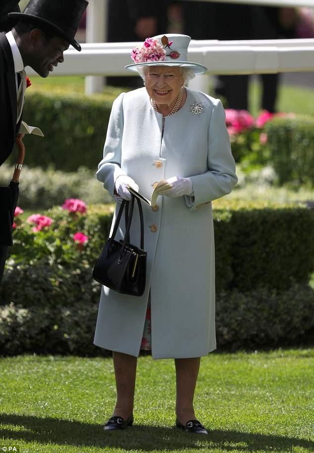 Queen Elizabeth ll : pic #1045938