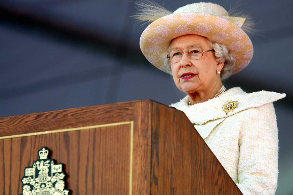 Queen Elizabeth ll : pic #708727