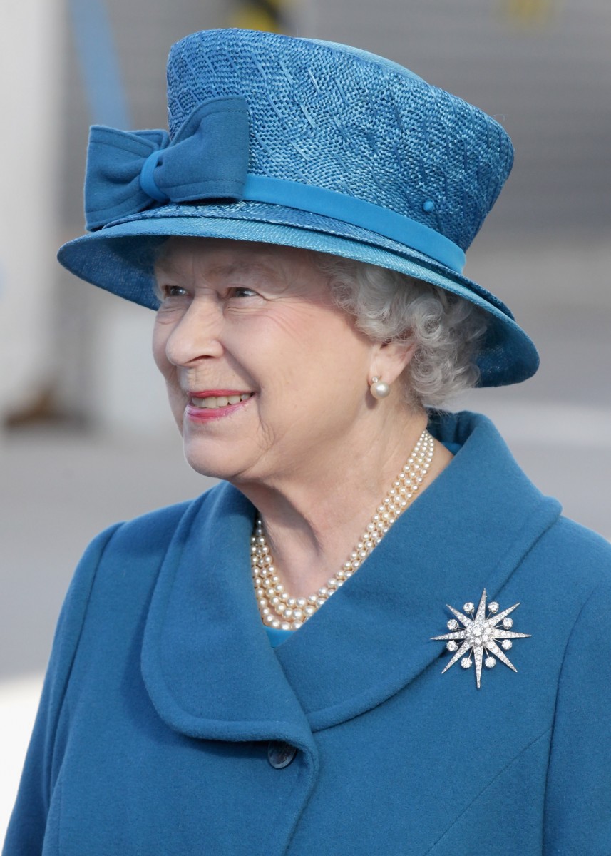 Queen Elizabeth ll : pic #497800