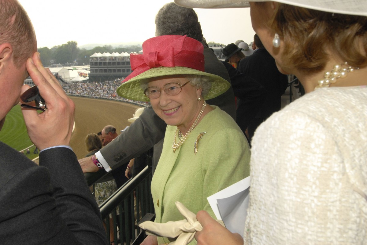 Queen Elizabeth ll : pic #697885