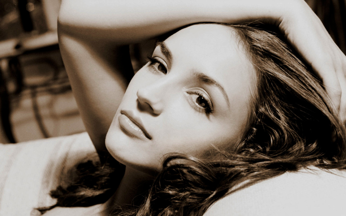 Rachael Leigh Cook: pic #195217