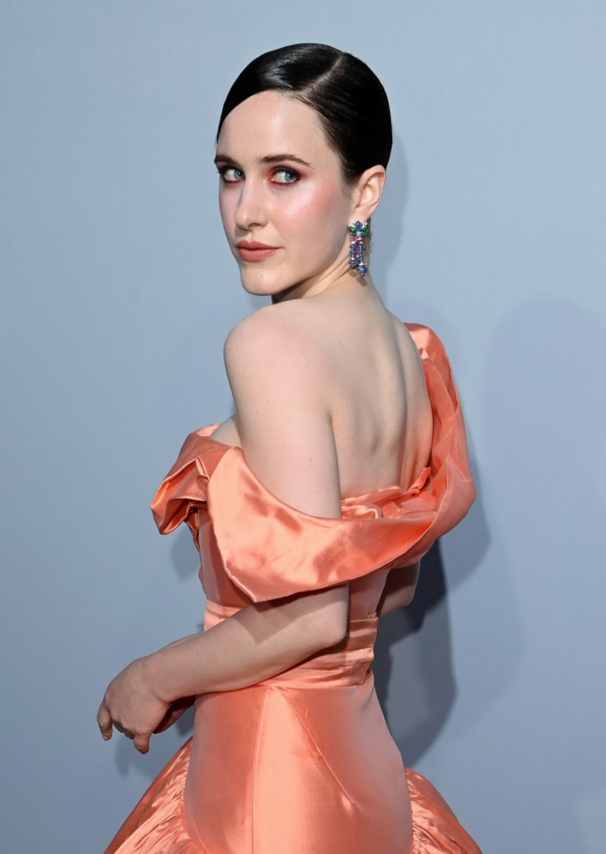 Rachel Brosnahan: pic #1261768