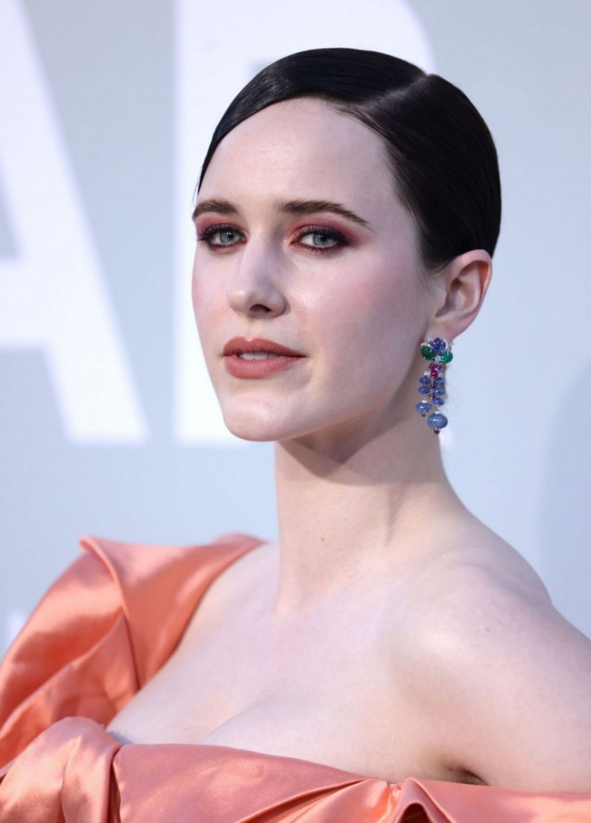 Rachel Brosnahan: pic #1261771