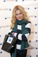Rachel Taylor photo #