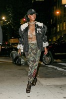 Rihanna photo #