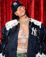 Rihanna photo #