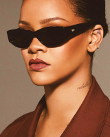 Rihanna photo #